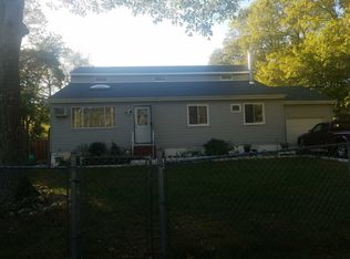 40 Wilson Ave, Middle Island, NY 11953