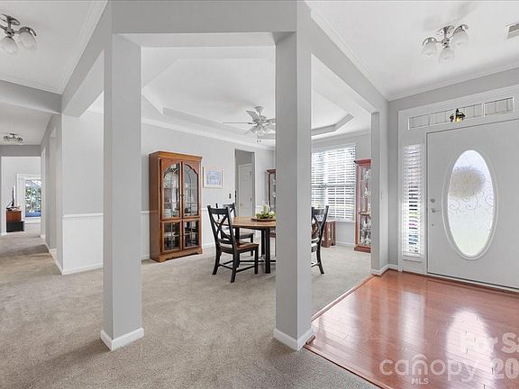 3rd image of 355 Garnet Ct