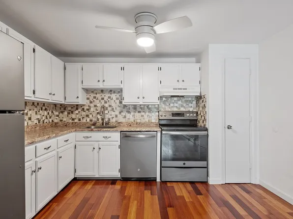 809 White Cedar Boulevard, Portsmouth, NH 03801