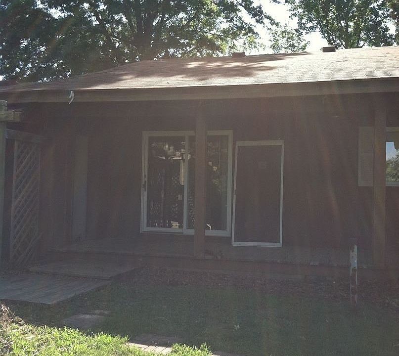 1st image of 2480 Meadville Ln #B