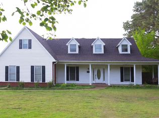 3717 Meade Lake Rd, Millington, TN 38053
