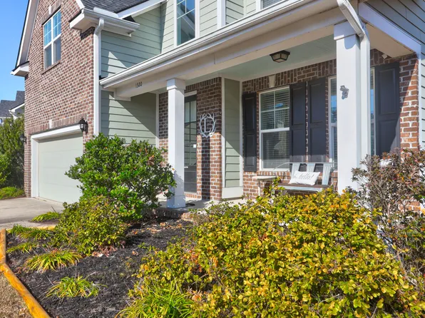 1320 Raven Rd, Hanahan, SC 29410