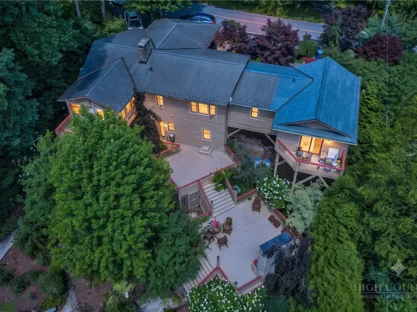 241 Wonderland Trail, Blowing Rock, NC 28605