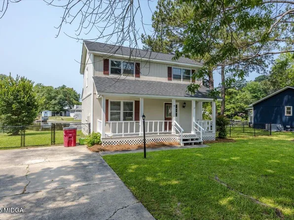 437 Edgewater Cir, Macon, GA 31220