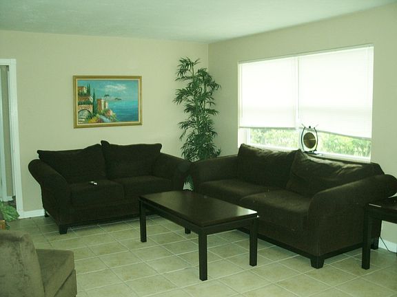 3rd image of 2634 Emily Ct