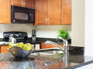 Parc Rosslyn Apartments, Arlington, VA 22209