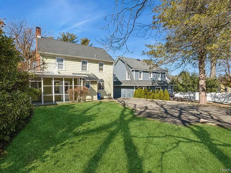 130 Soundview Rd — Photo 26