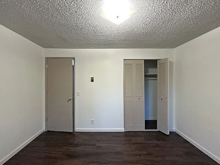 505 Empress Ave — Photo 13