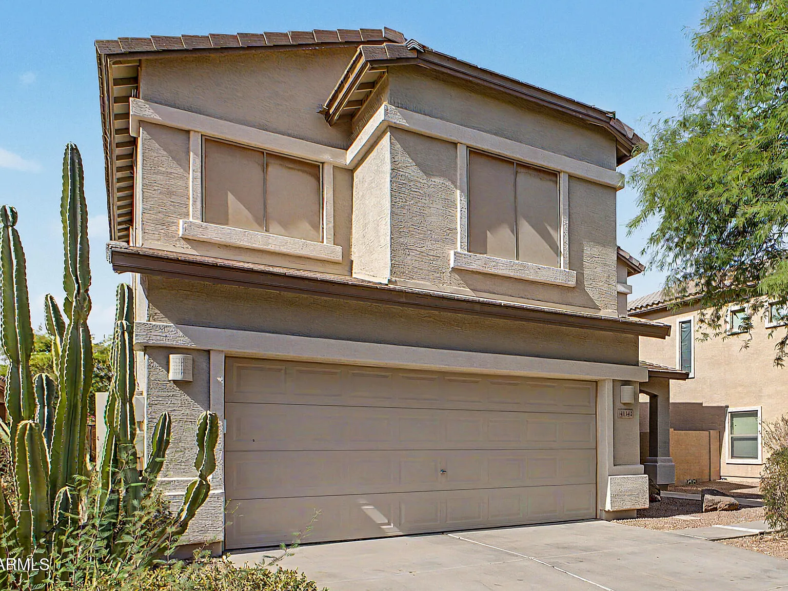 3 bed, 2.5 bath, 2201 sqft, $1,800 — Photo 2