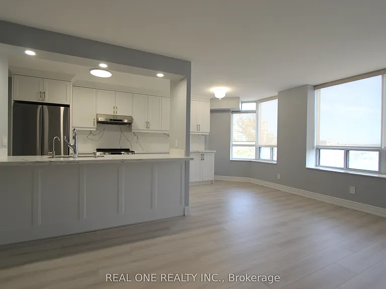 1883 McNicoll Ave #719 — Photo 15