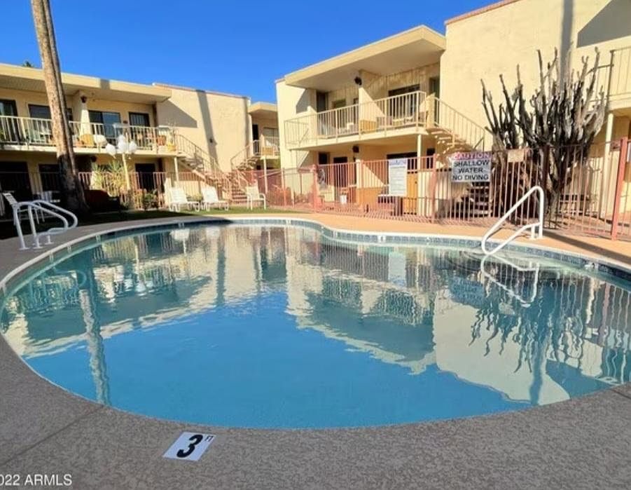Community pool