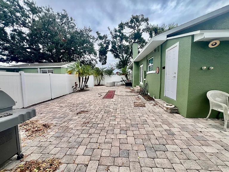 3302 N Lincoln Ave — Photo 14