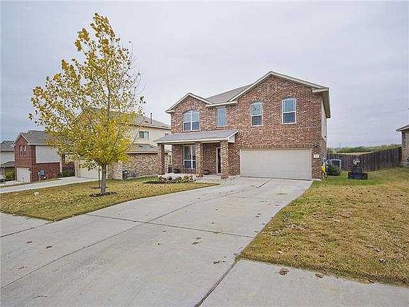 5th image of 392 Bloomsbury Dr
