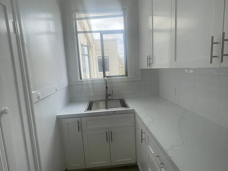Park Rd — Photo 10