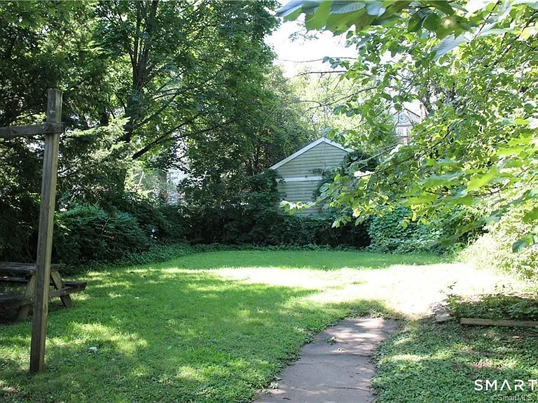 34 Cottage St #REAR — Photo 11