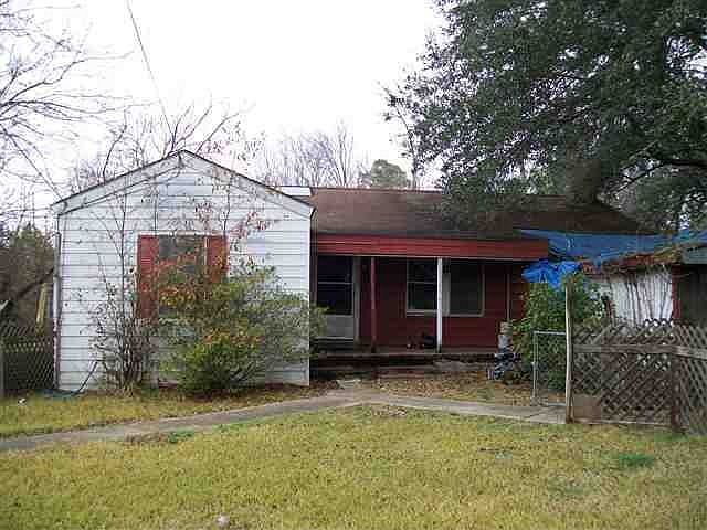 1st image of 2030 W Highland Dr