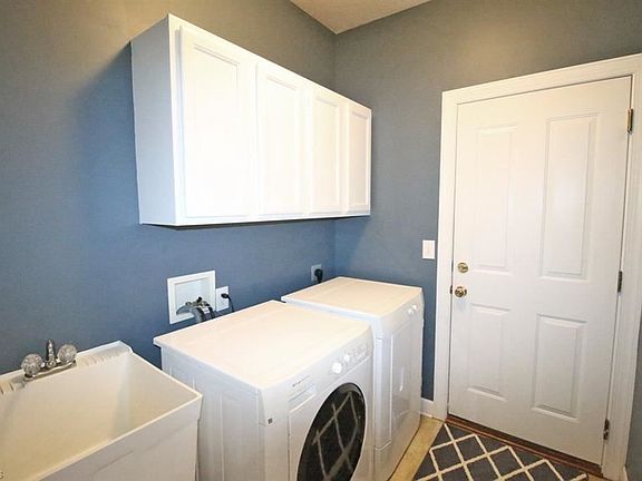 5th image of 4802 Fox Run Dr