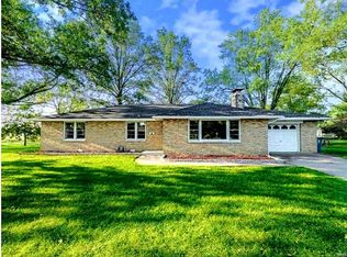 27 Lakewood Ct, Collinsville, IL 62234
