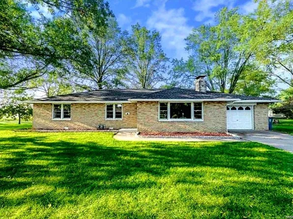 27 Lakewood Ct, Collinsville, IL 62234
