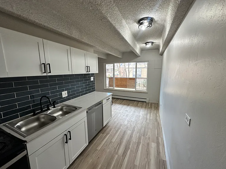 Golden Apartments — Photo 47