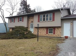 15 Windy Ct, Warsaw, IL 62379
