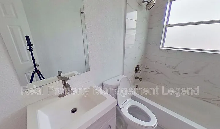 2320 Brockbank Dr — Photo 18