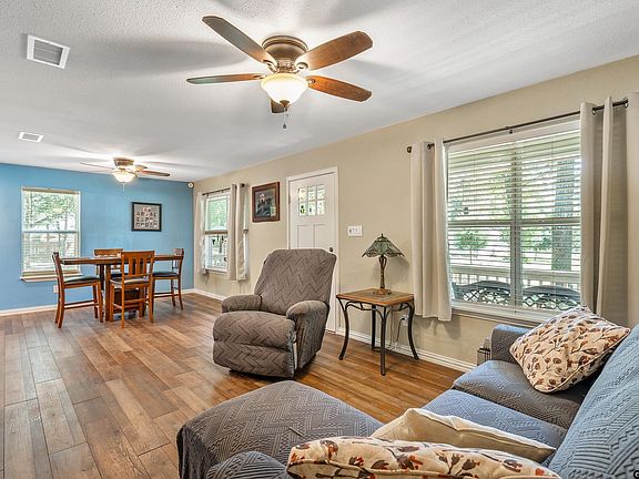 4th image of 230 Debra Dr