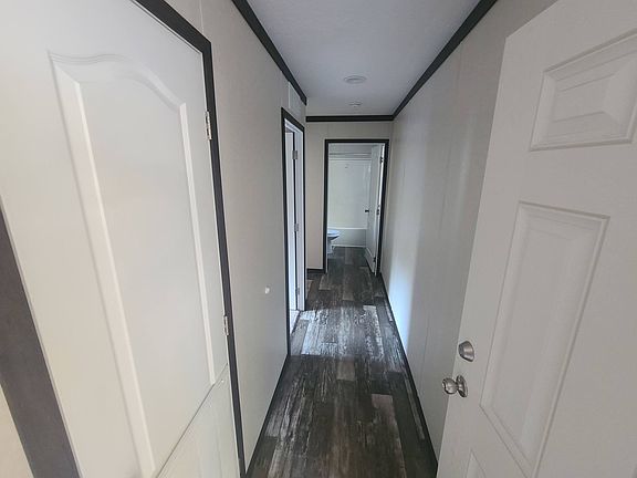 5th image of 516 Courtland Ln #414