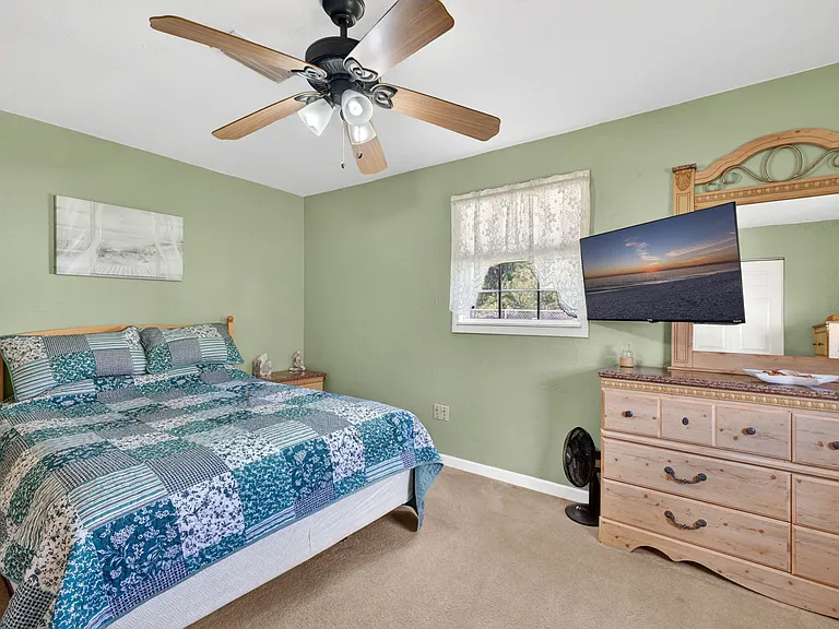 17391 Rewis Rd — Photo 9