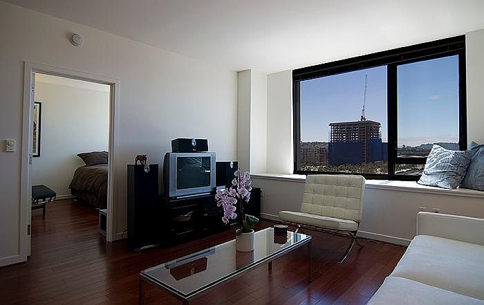 2nd image of 260 King St Floor 5