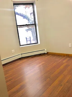 Rented by RBM Brokerage | media 9