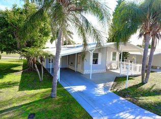 1011 Royal Palm Dr, Barefoot Bay, FL 32976
