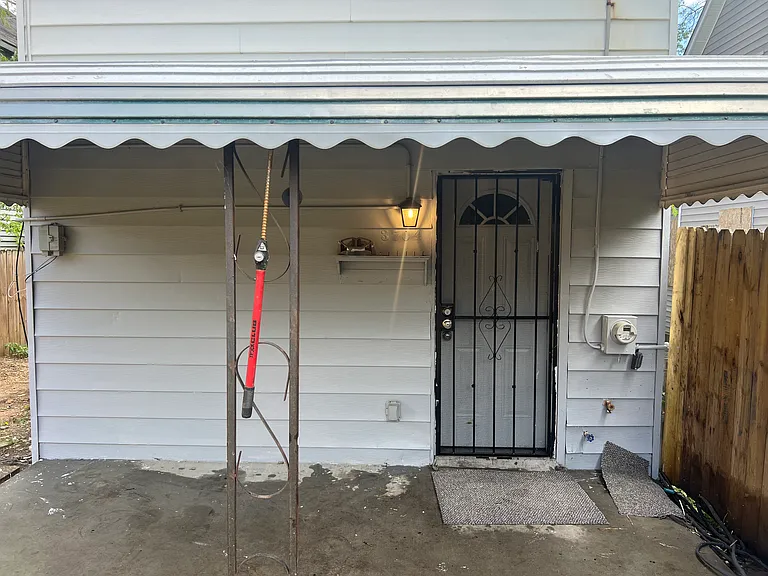 3704 7th St — Photo 32