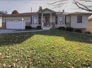 4515 N St, Omaha, NE 68117