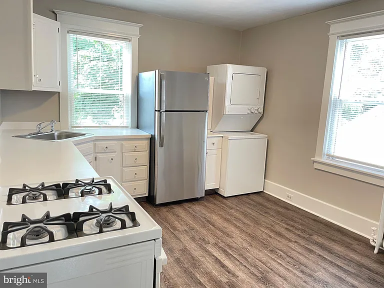 513 Jessamine Ave #2 — Photo 4