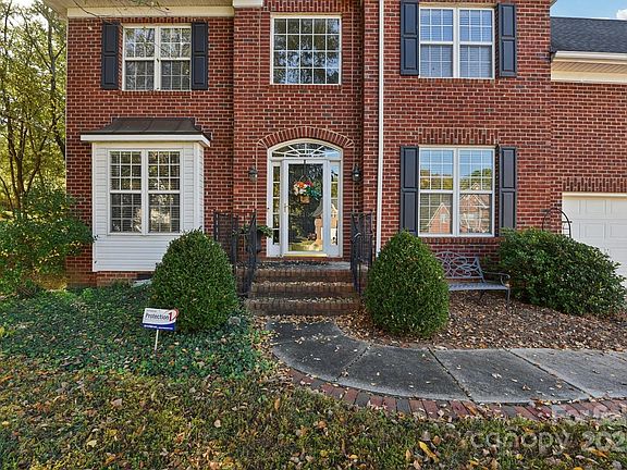 4th image of 11015 Wilburn Park Ct