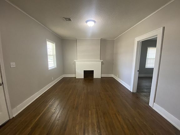 4th image of 2632 E Admiral Blvd