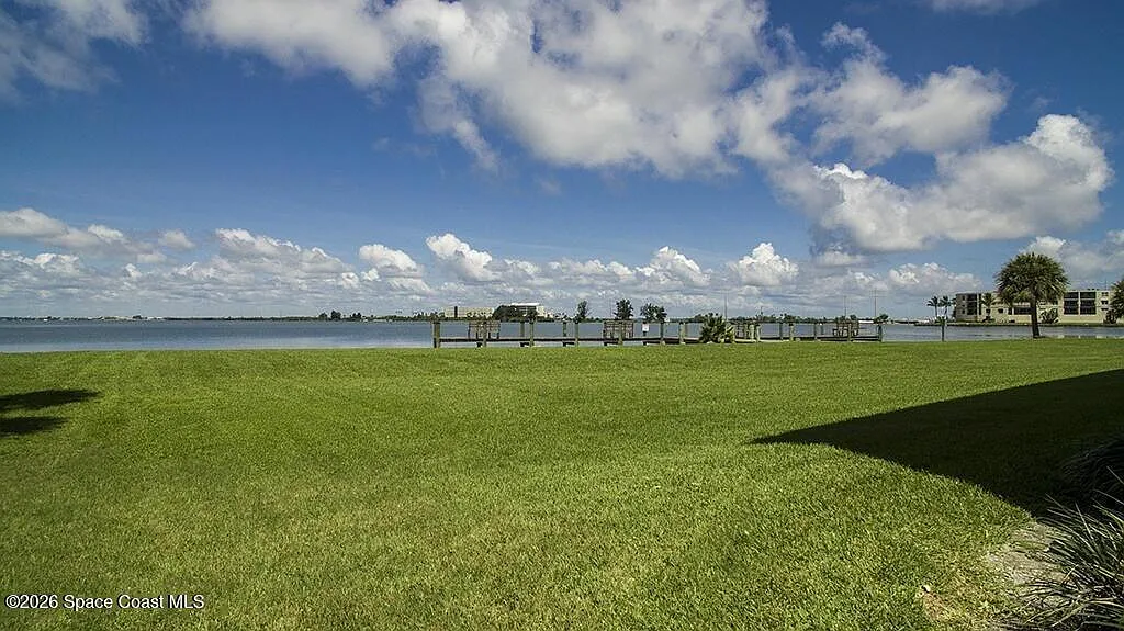 2 bed, 2.0 bath, 1316 sqft, $2,800 — Photo 3