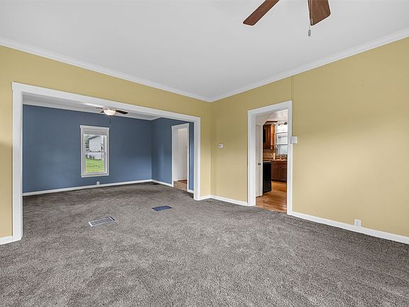4th image of 470 N Dubuque St