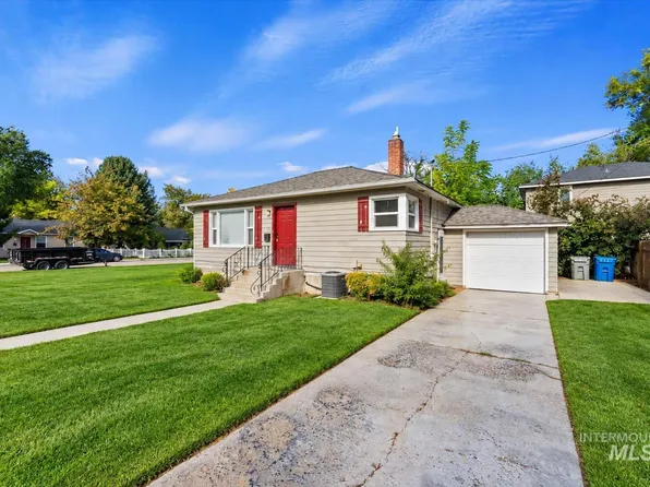 1104 E Dewey Ave, Nampa, ID 83686