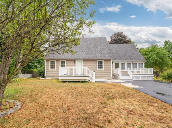 8 Chesterfield Drive, Concord, NH 03301