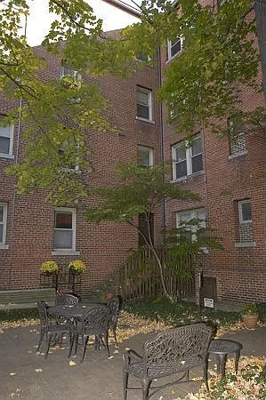 18 9th St NE APT 103 photo 1