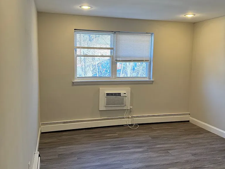 110 Belmont Ave — Photo 12