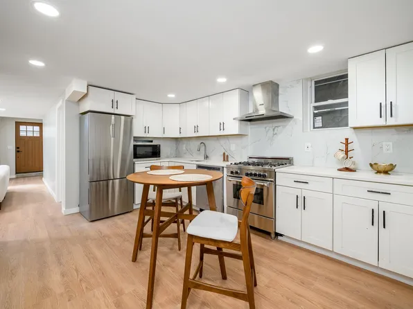 70 Bowers Street image 6 of 35