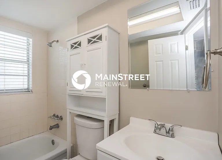 1827 Massachusetts Ave NE — Photo 11