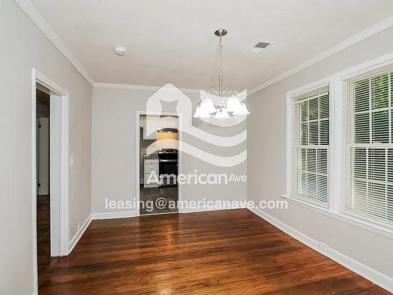 1494795_005_wm_-_dining_room_12931590.jpg