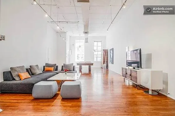 Rented by Ian Shapolsky Real Estate | media 26