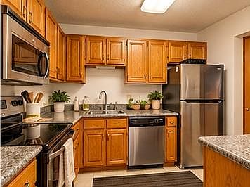 5th image of 7200 Cahill Rd APT 106