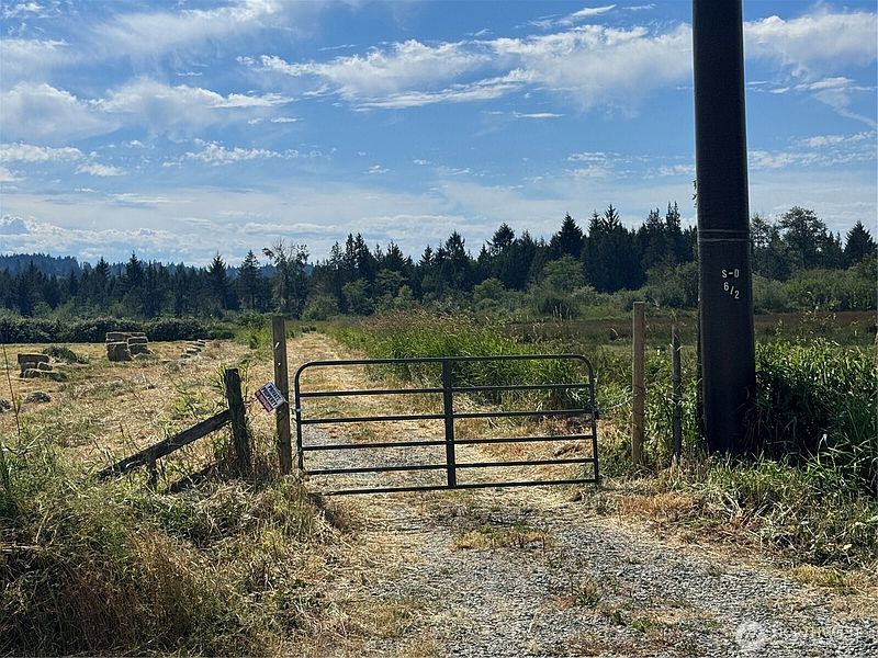 3rd image of 0 43rd Avenue SE