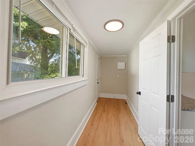 303 York Ave — Photo 16